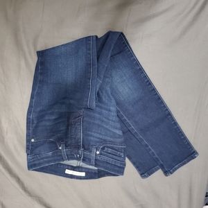 Levi jeans